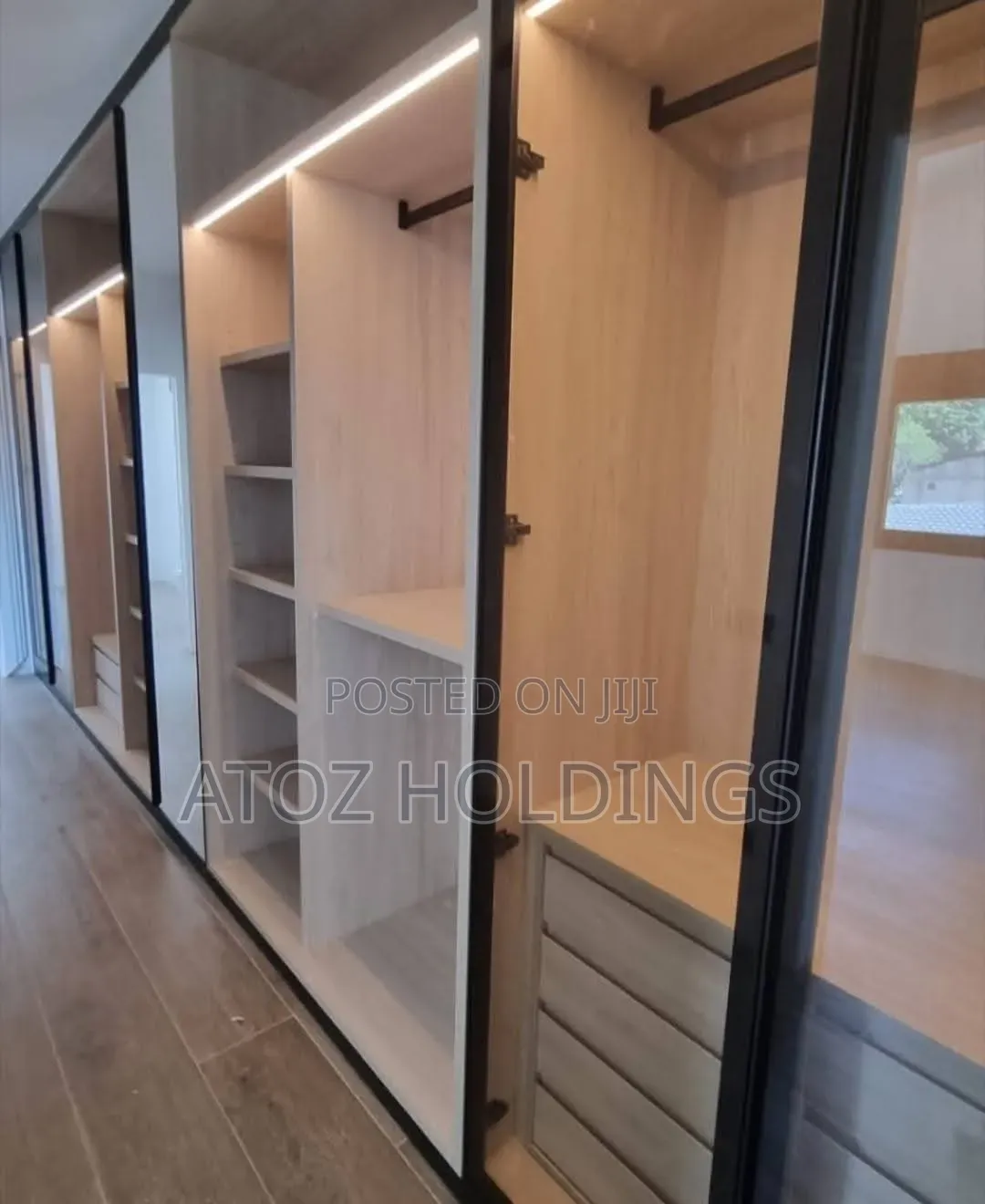 Walk-in Closets/Modern Walk-in Wardrobes/Closets 1,200,000/- Per Meter