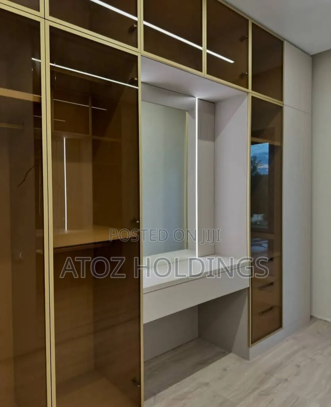 Walk-in Closets/Modern Walk-in Wardrobes/Closets 1,200,000/- Per Meter