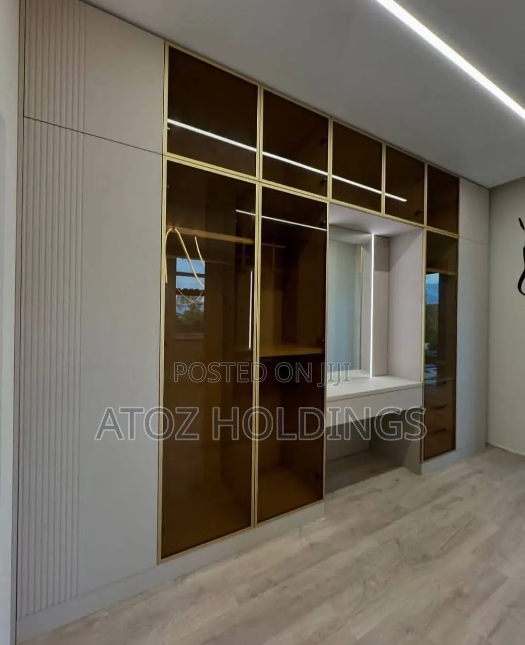 Walk-in Closets/Modern Walk-in Wardrobes/Closets 1,200,000/- Per Meter