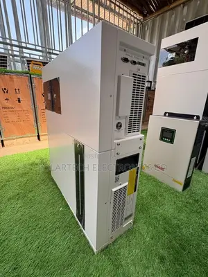 5600W 5.6KW All in One Hybrid Solar System 51.2V 100Ah
