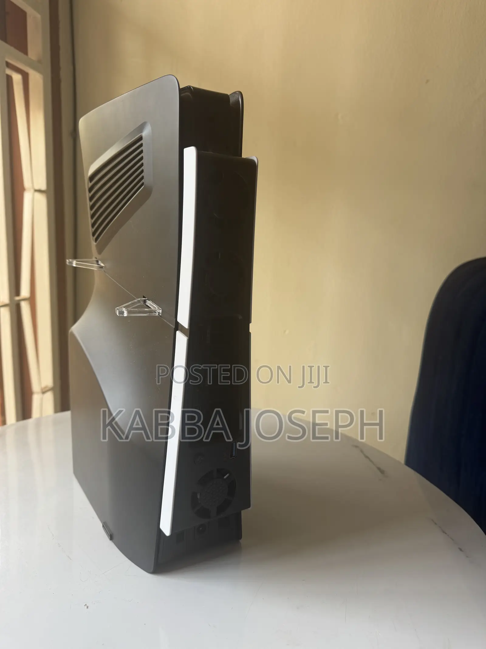 PS5 Slim With Disc Drive