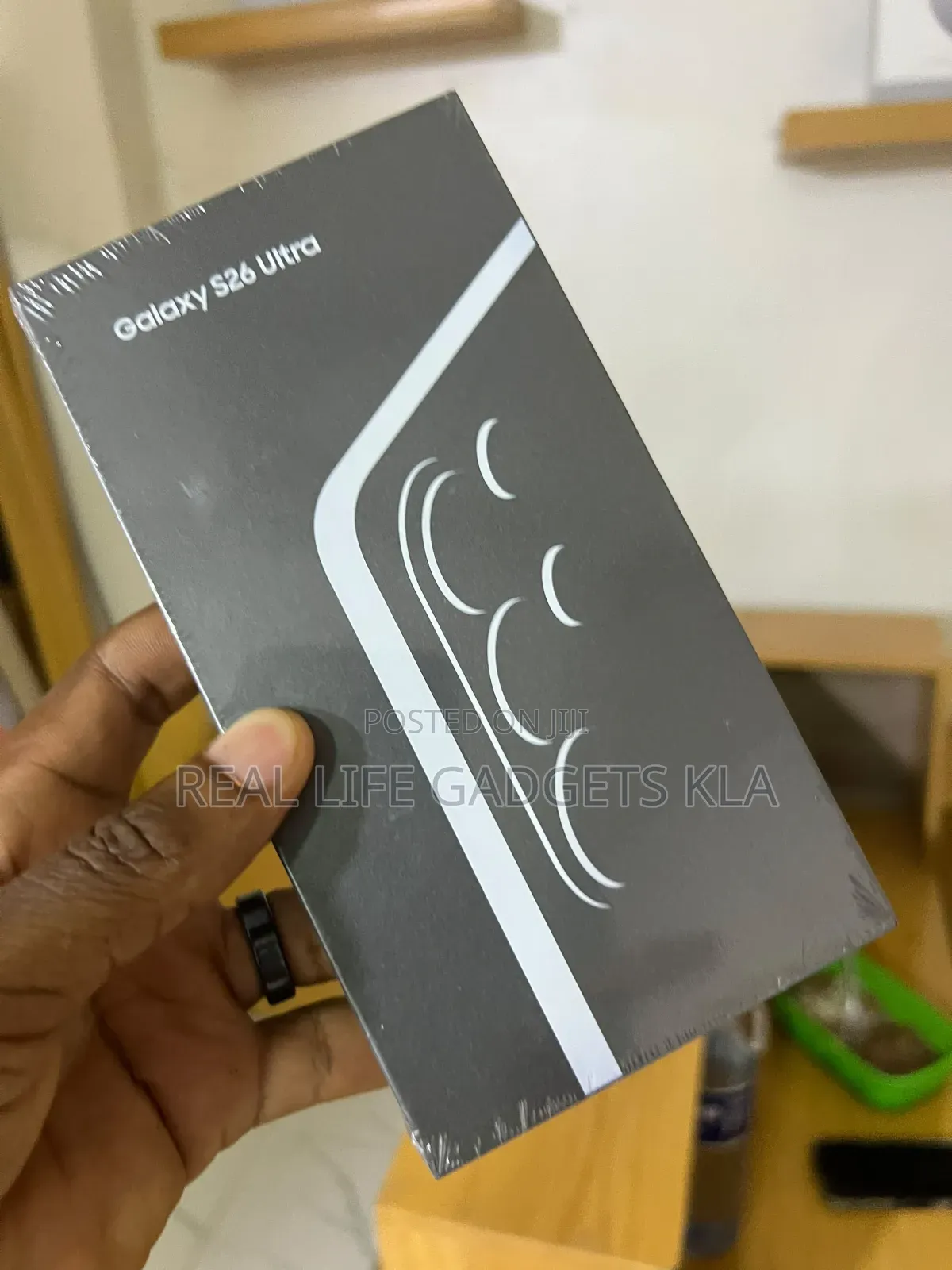 New Samsung Galaxy s26 256 GB Silver