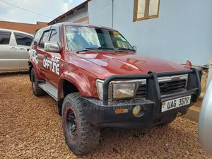 Toyota Hilux Surf 1998 Red