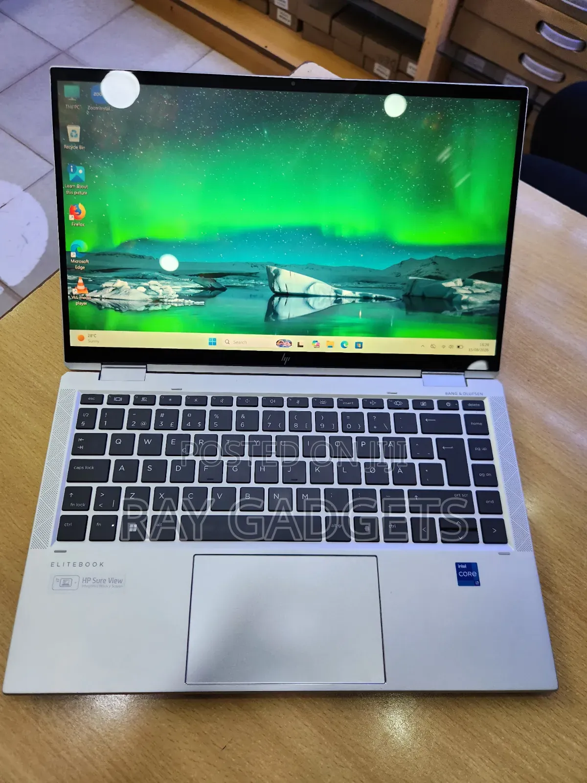 New Laptop HP EliteBook 1040 G8 16GB Intel Core i7 SSD 512GB