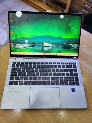 New Laptop HP EliteBook 1040 G8 16GB Intel Core i7 SSD 512GB