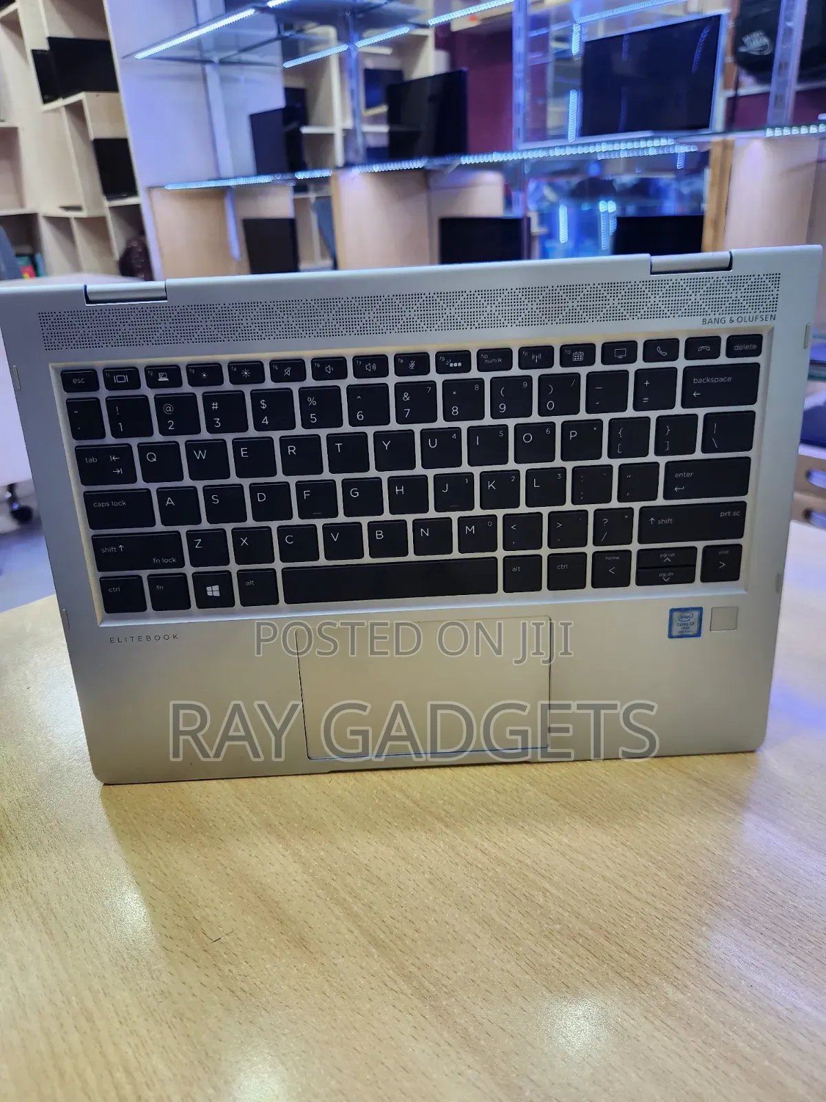 New Laptop HP EliteBook 1040 G8 16GB Intel Core i7 SSD 512GB