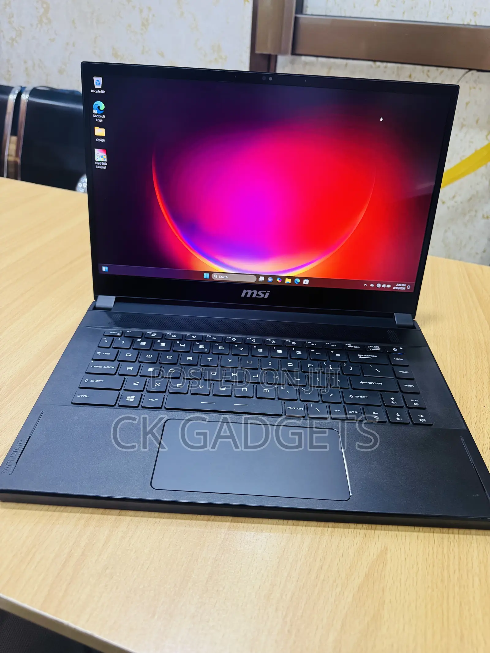 New Laptop MSI GS66 Stealth 10SGS 16GB Intel Core i7 SSD 1T