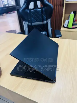 New Laptop MSI GS66 Stealth 10SGS 16GB Intel Core i7 SSD 1T