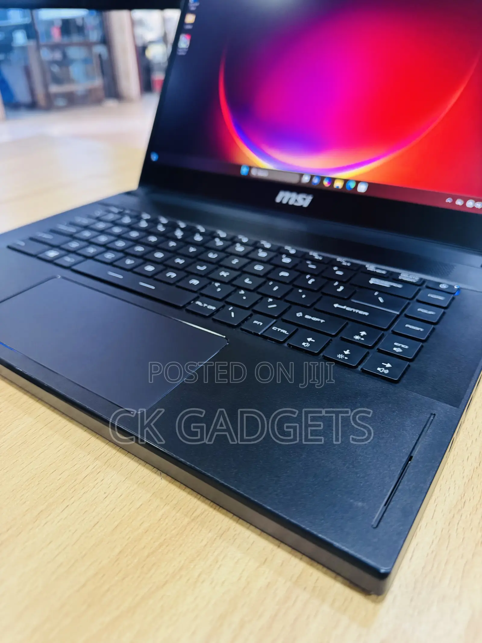 New Laptop MSI GS66 Stealth 10SGS 16GB Intel Core i7 SSD 1T