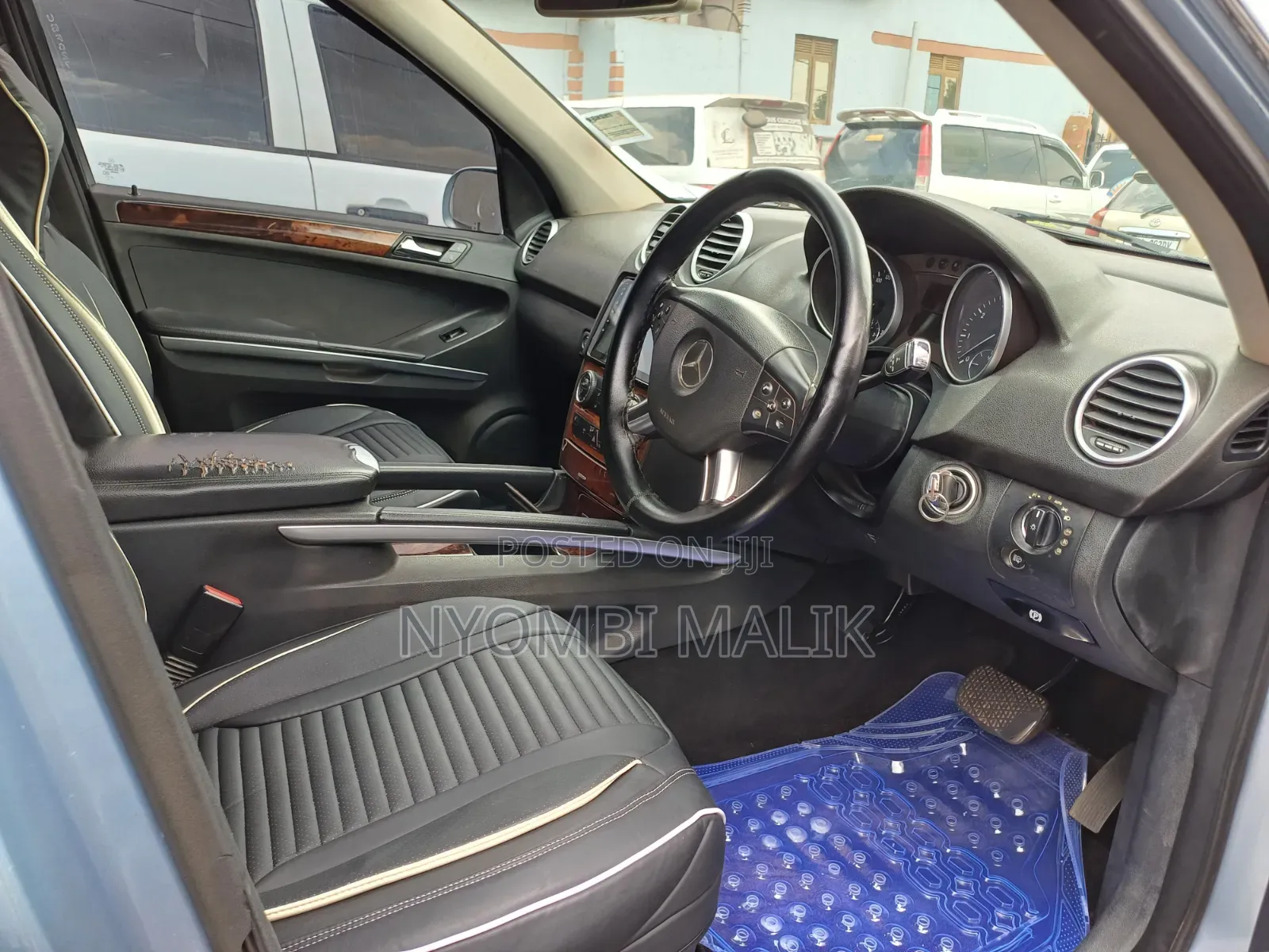 Mercedes-Benz M Class 2010 Blue