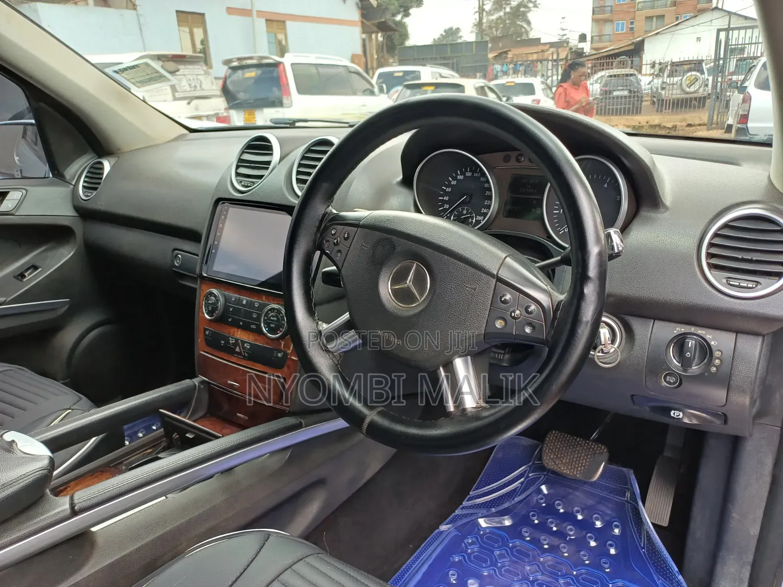 Mercedes-Benz M Class 2010 Blue