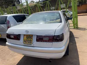 Toyota Corona Premio 2000 White