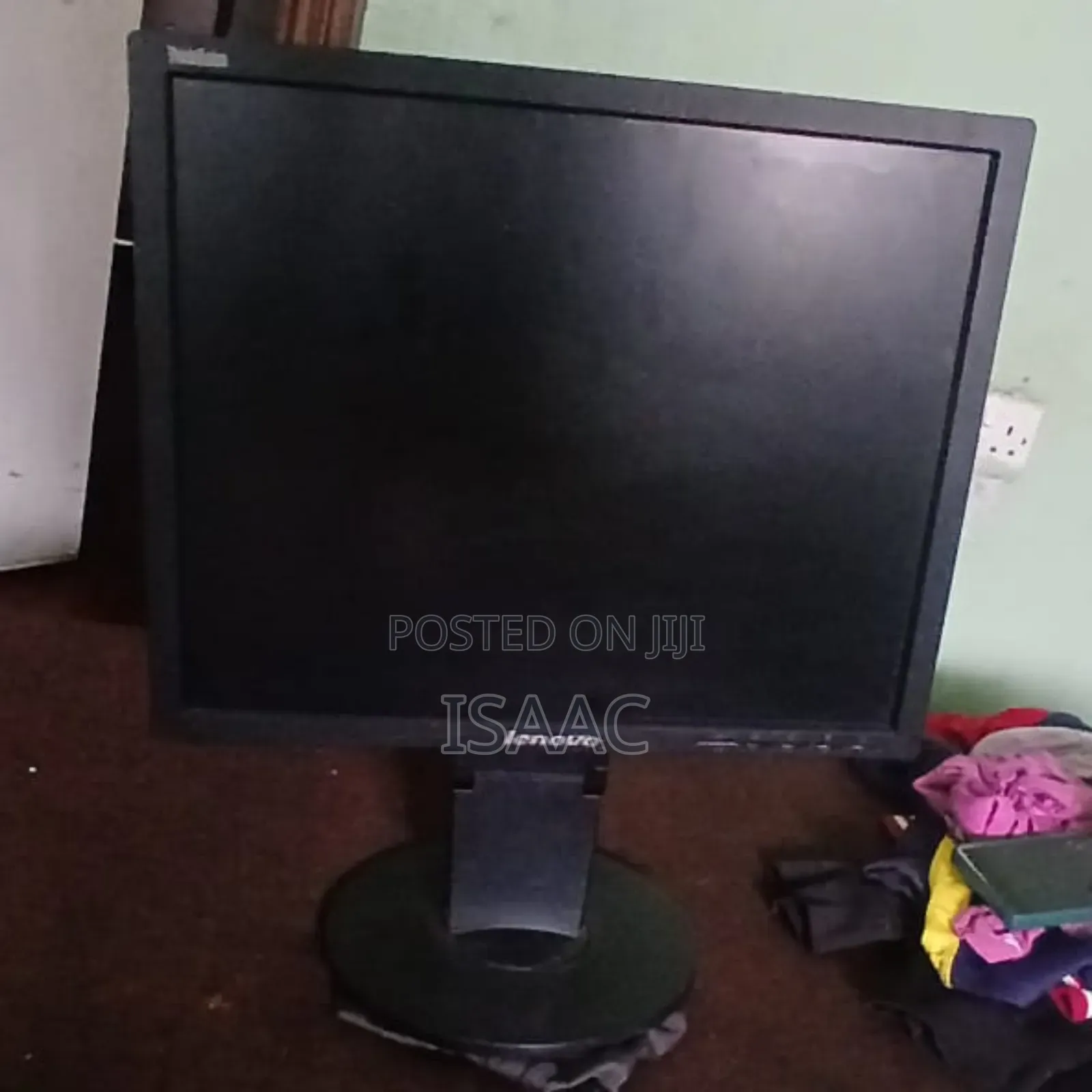 Monitors. 19 Inch