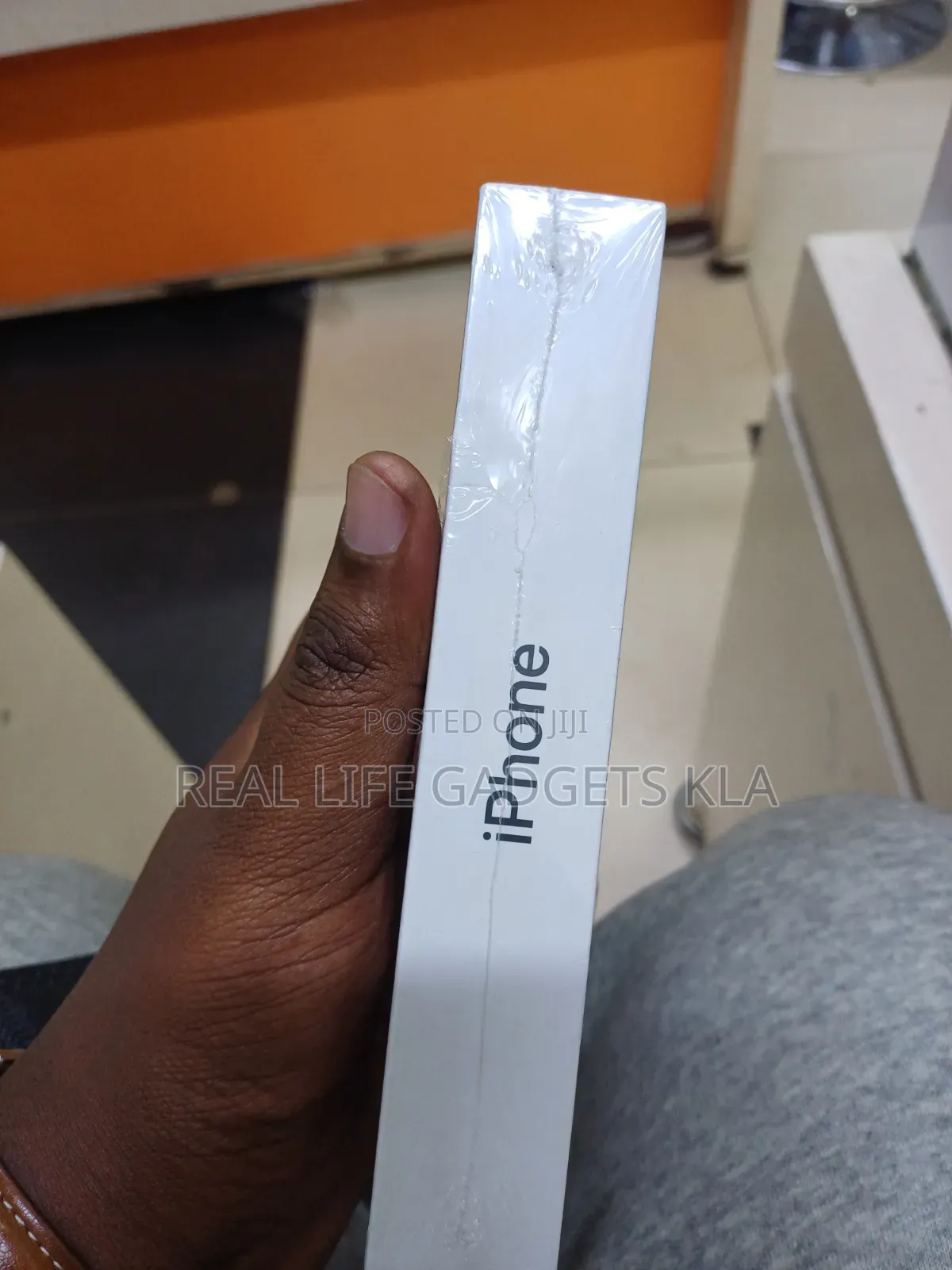 New Apple iPhone 13 128 GB Gray