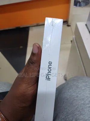 New Apple iPhone 13 128 GB Gray