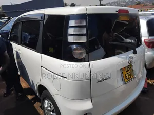 Toyota Sienta 2008 White