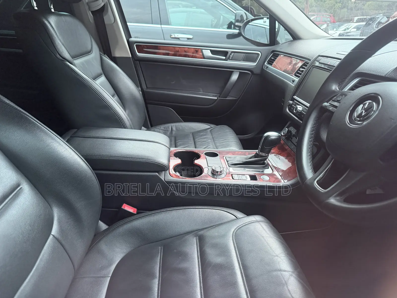 Volkswagen Touareg 2014 Gray