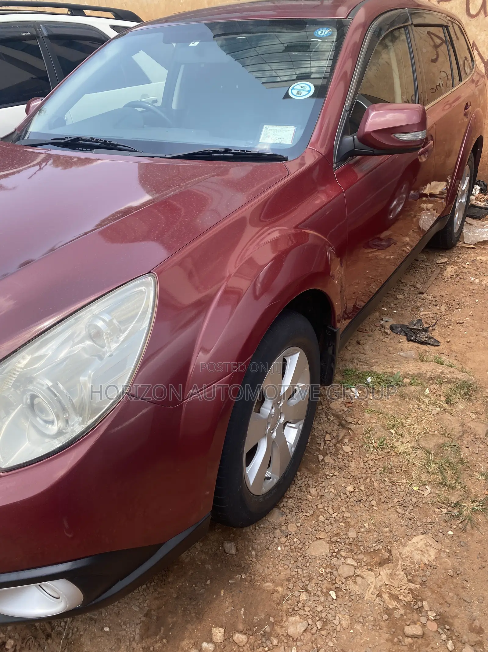 Subaru Outback 2.5i 2010 Maroon