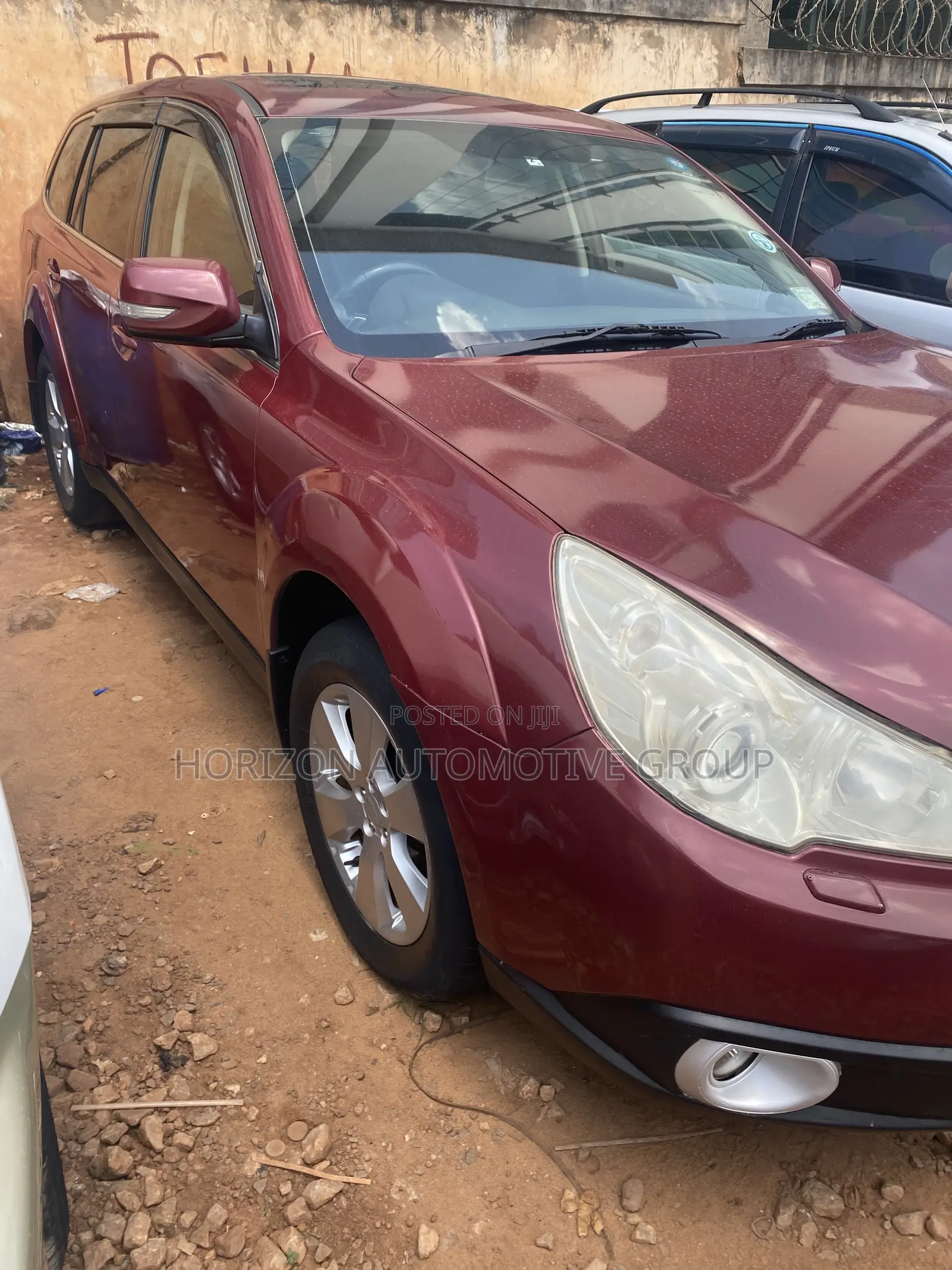 Subaru Outback 2.5i 2010 Maroon