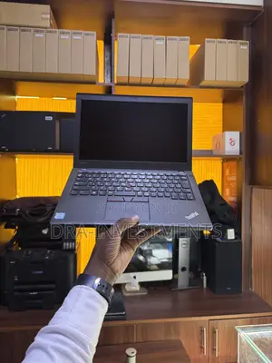 Laptop Lenovo ThinkPad X270 8GB Intel Core i5 SSD 256GB