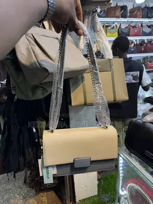 Hand Bag Chrisbella