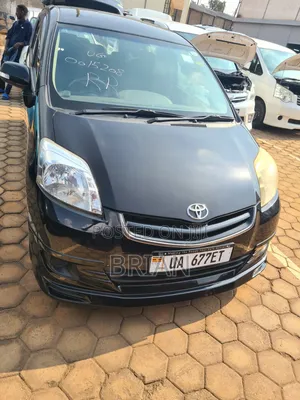 Toyota Passo Sette 2011 Black