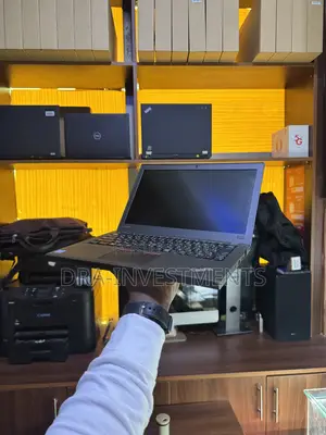 Laptop Lenovo ThinkPad X270 8GB Intel Core i7 SSD 256GB