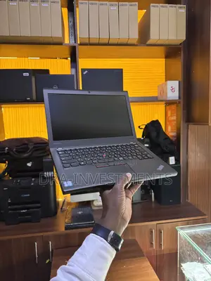 Laptop Lenovo ThinkPad X270 8GB Intel Core i7 SSD 256GB
