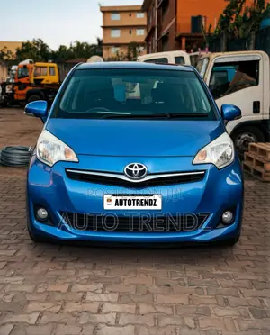 Toyota Ractis 1.5 FWD 2013 Blue