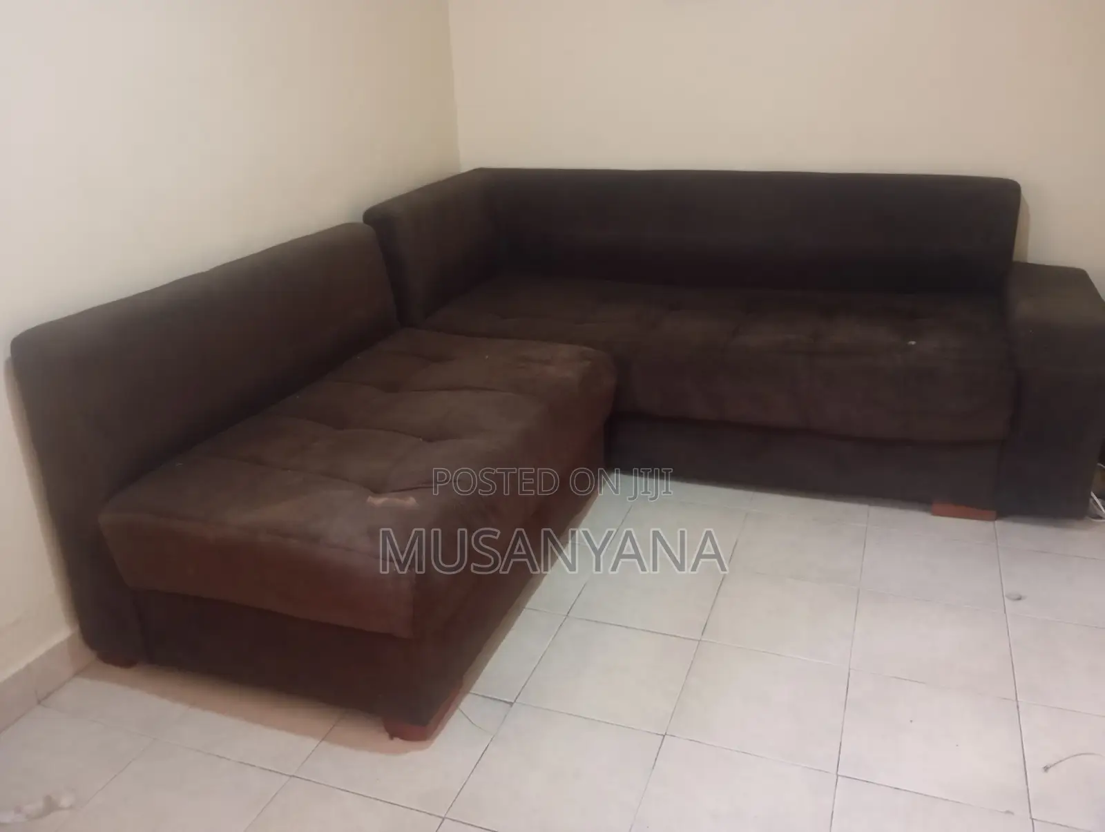 L Chair 6 Seater
