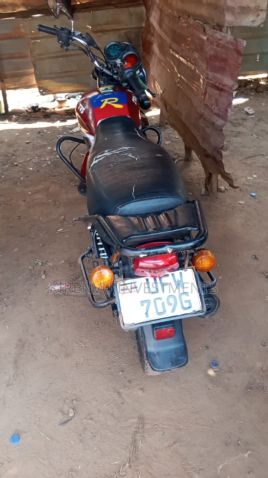 TVS HLX 125 2021 Red
