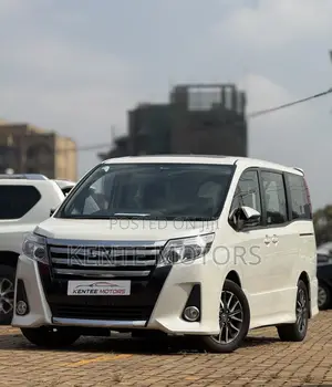 Toyota Noah 2.0 AWD (7 Seater) 2015 White