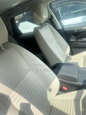 Land Rover Discovery 2016 Silver