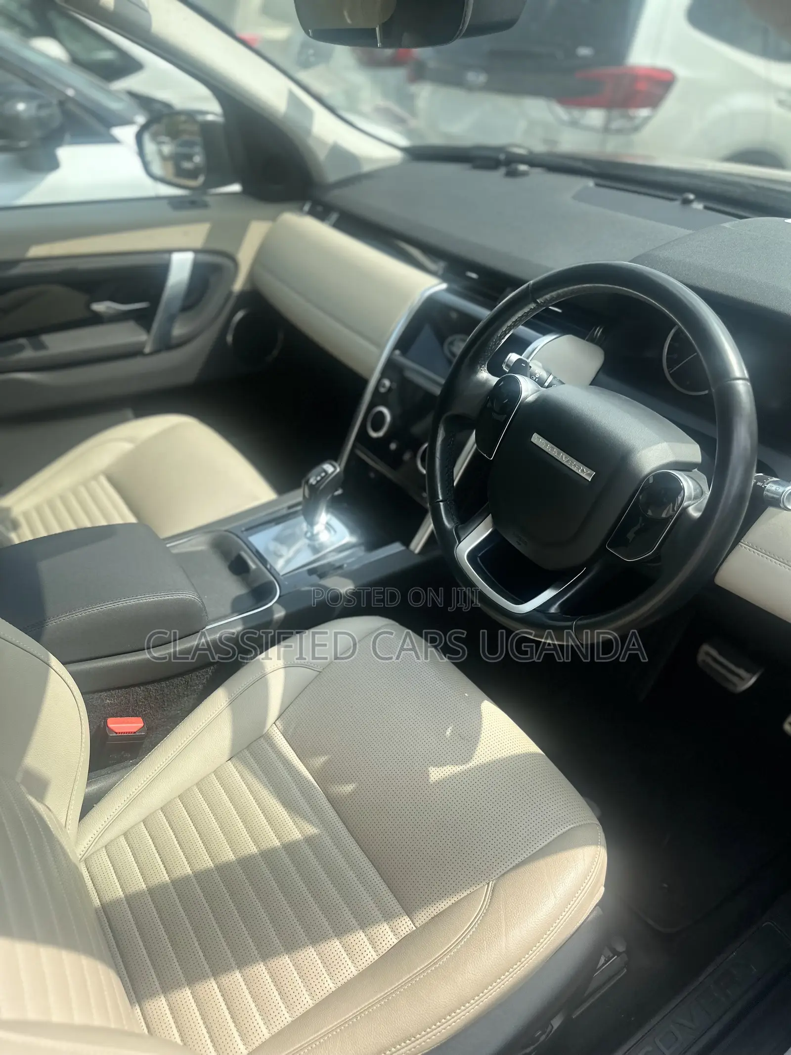 Land Rover Discovery 2016 Silver