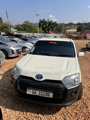 Toyota Probox 1.5 DX 4WD 2020 White