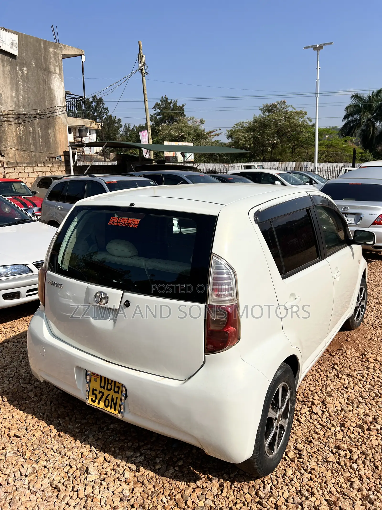 Toyota Passo 1.0 AWD 2012 White