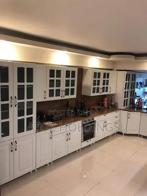 Kitchens/Sanantiono Kitchen Cabinets 1,135,000/- Per Running Meter