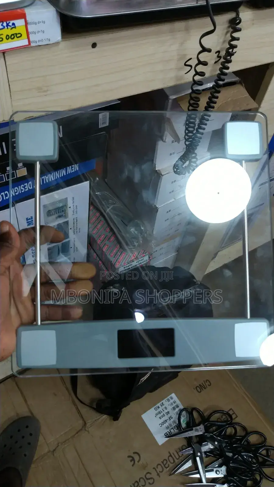 Glass Digital Body Scale Smart High Accuracy Large LCD Screen Auto On