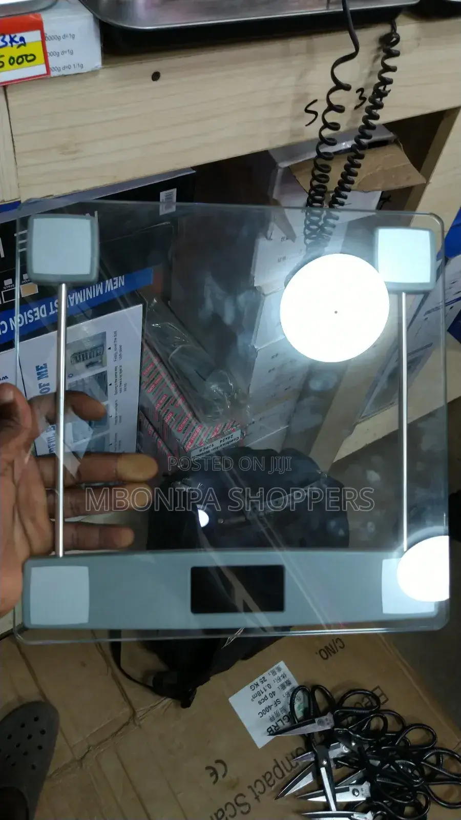Glass Digital Body Scale Smart High Accuracy Large LCD Screen Auto On