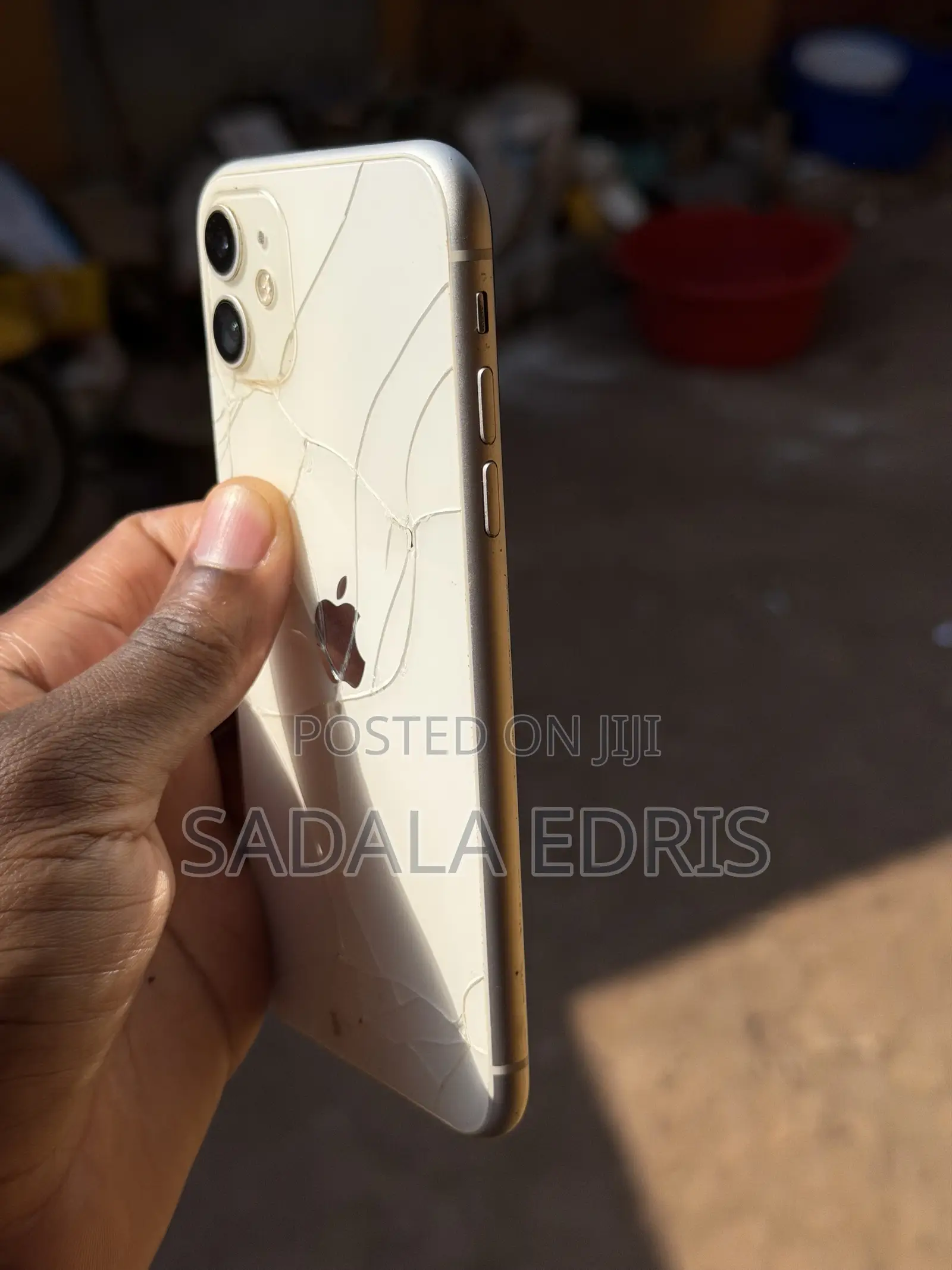 Apple iPhone 11 64 GB White