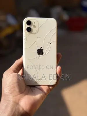 Apple iPhone 11 64 GB White