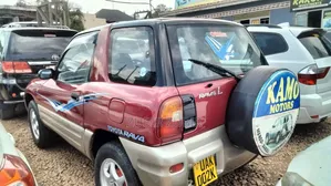Toyota RAV4 1999 Red