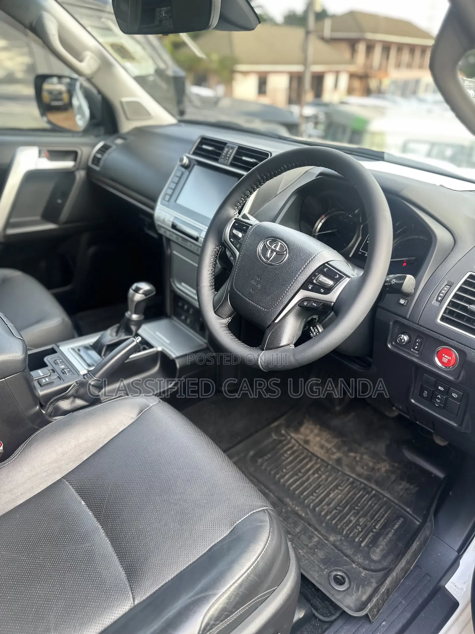 Toyota Land Cruiser Prado 2.8 2020 White