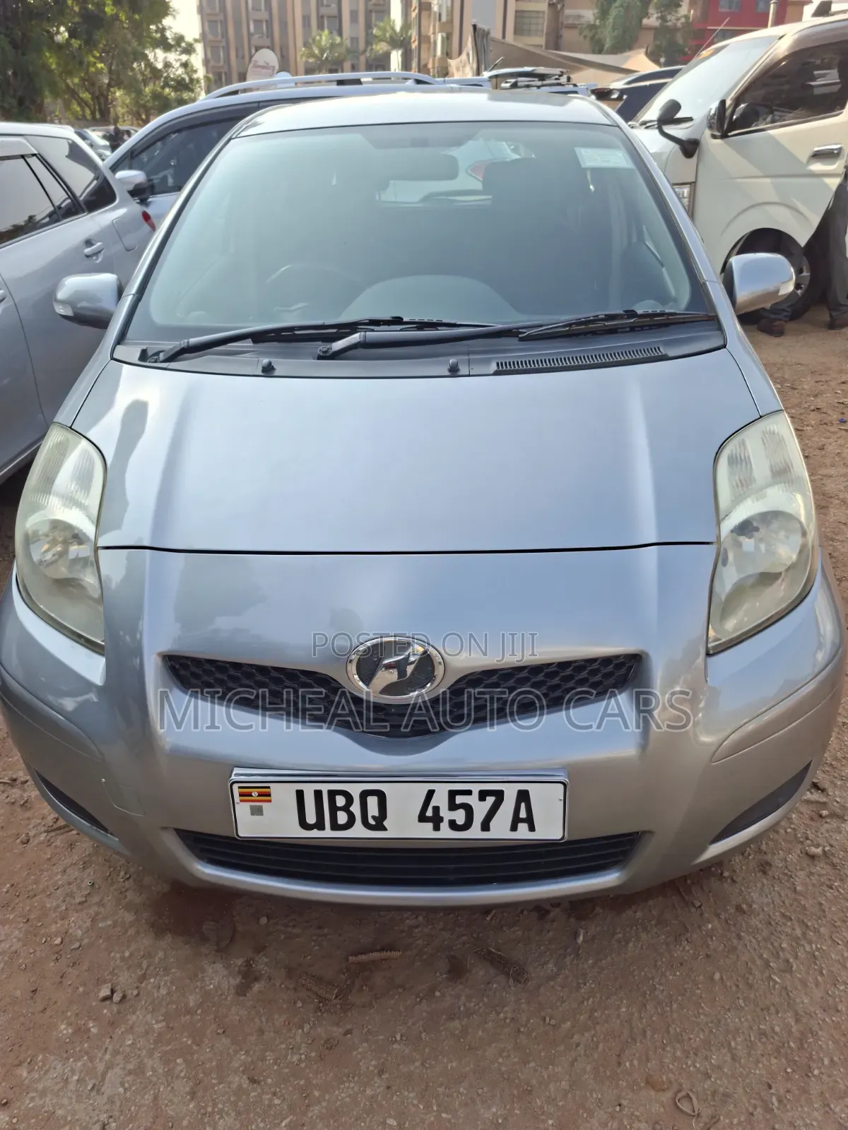 Toyota Vitz 2010 Gray