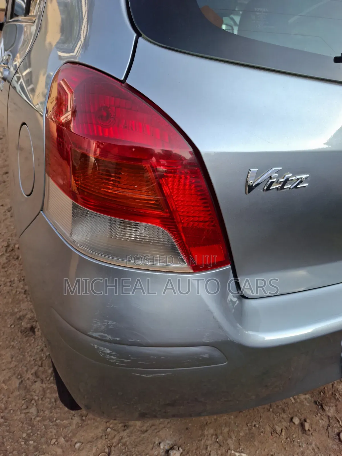 Toyota Vitz 2010 Gray
