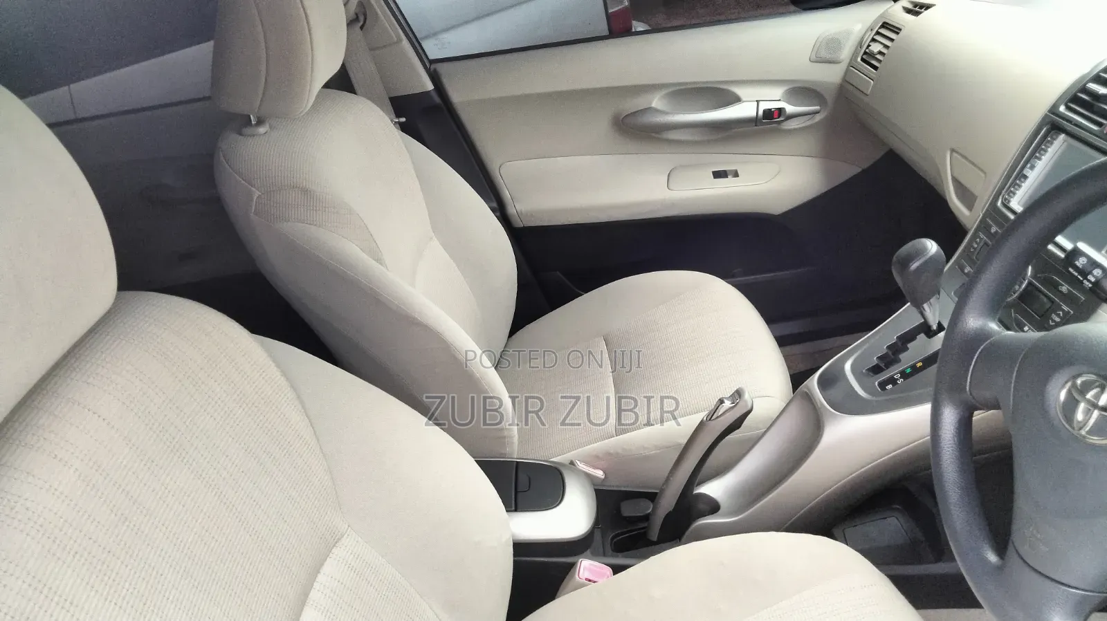Toyota Auris 2009 Silver