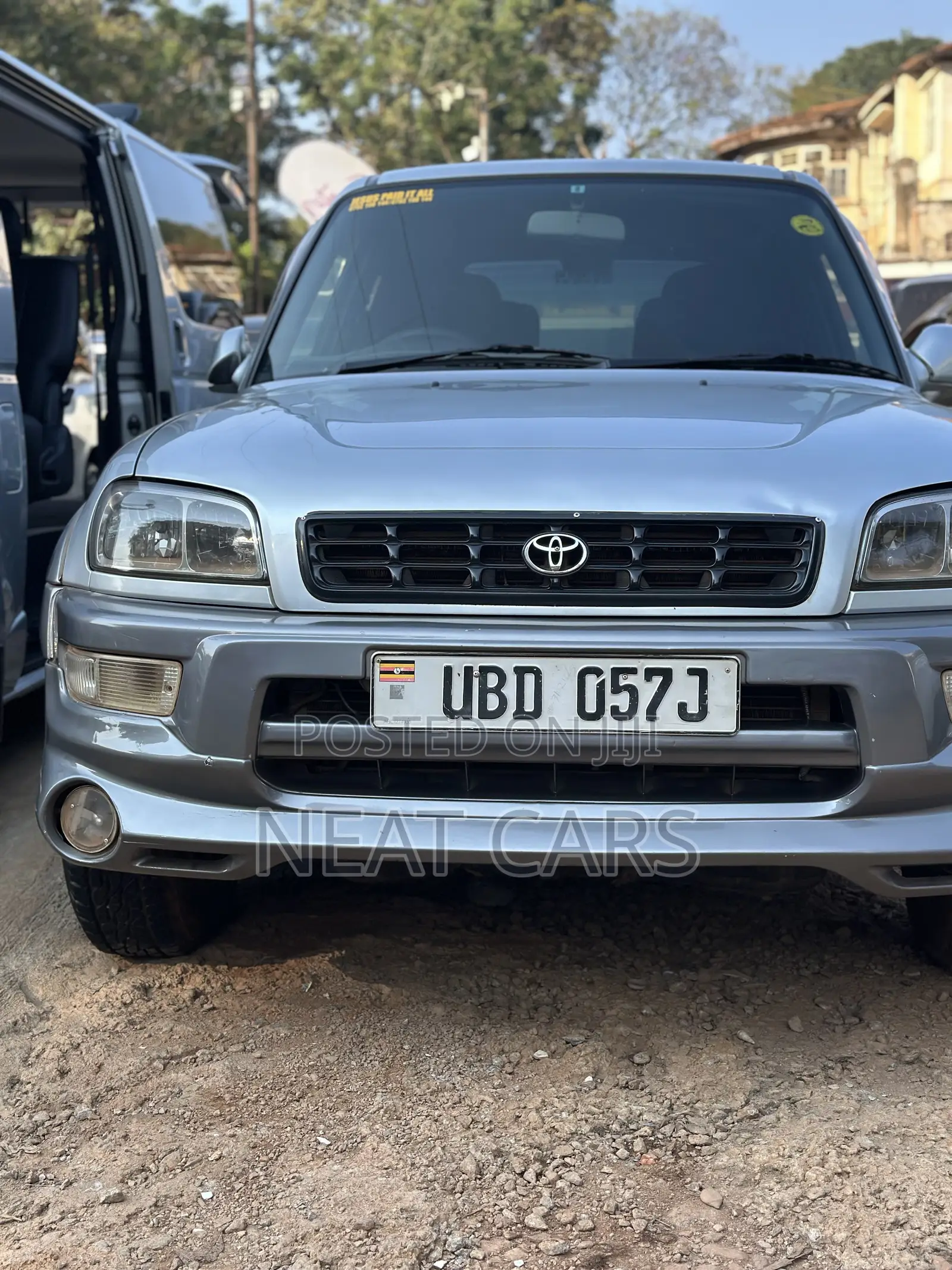 Toyota RAV4 1999 Silver