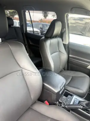 Toyota Land Cruiser Prado 2.8 2020 Black