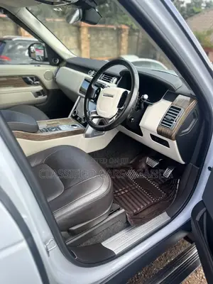 Land Rover Range Rover Vogue 2019 White