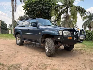 Nissan Patrol 2012 Blue